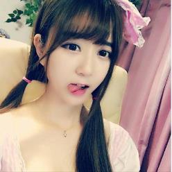 低胸美女主播直播叫床  第3张